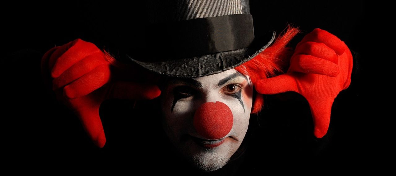 clown image by gonzalo Dagnino from Pixabay