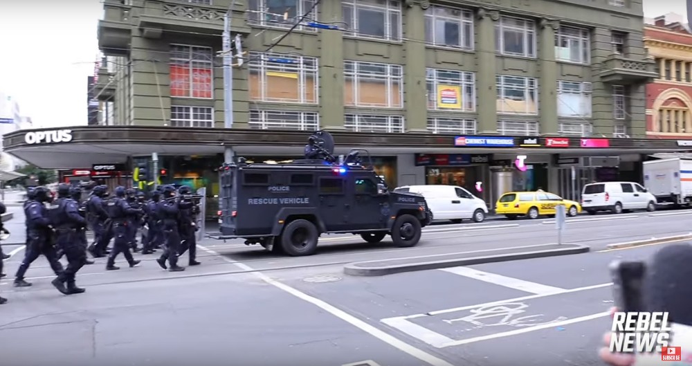 police_armoured_vehicle_melbourne