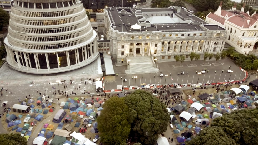 aerial_view_beehive_occupation_convoy2022