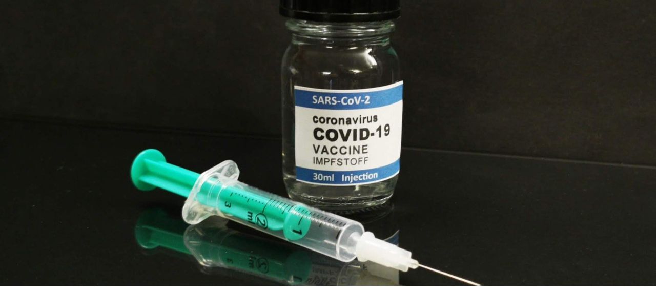 vial and injection Image by Wilfried Pohnke from Pixabay
